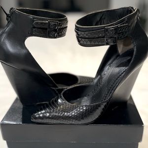 Pour la Victoire Genuine Black Leather Wedge Heel